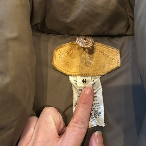 ROCKY MOUNTAIN FEATHERBED VINTAGE VEST - Picture 2 of 6